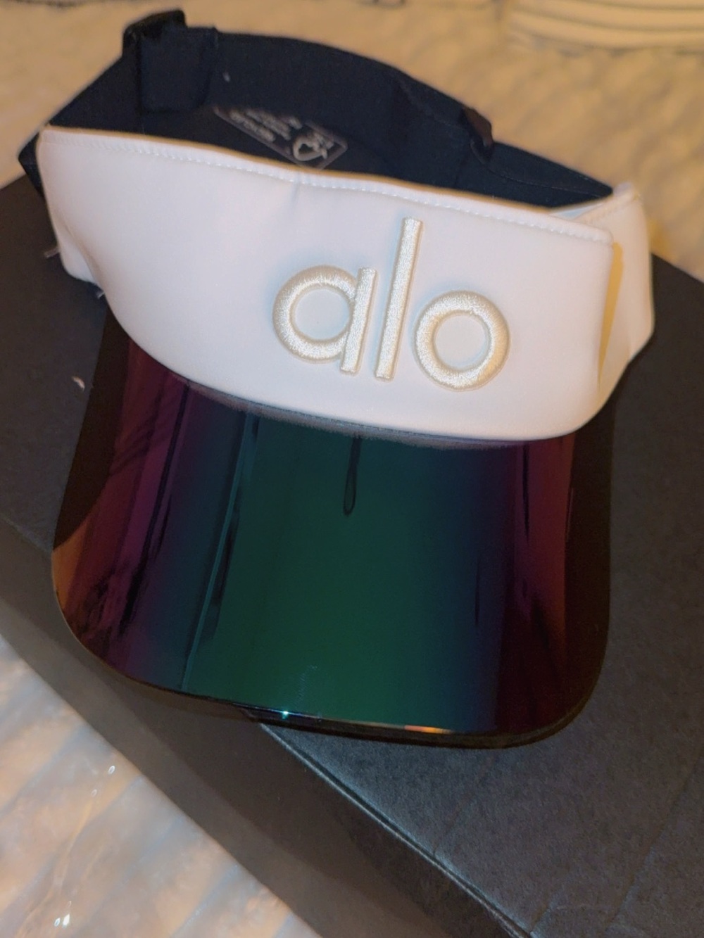 ALO Yoga White Visor with Iridescent Brim - Picture 11 of 16